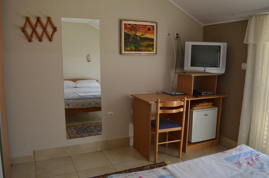 Hotel Kangaroo Budva Exterior photo