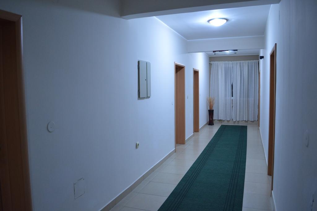 Hotel Kangaroo Budva Exterior photo