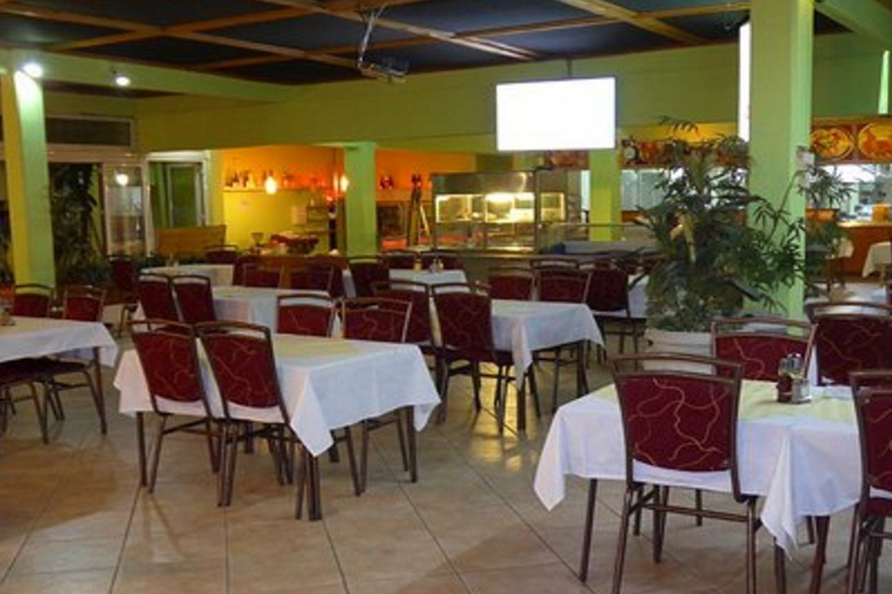Hotel Kangaroo Budva Exterior photo