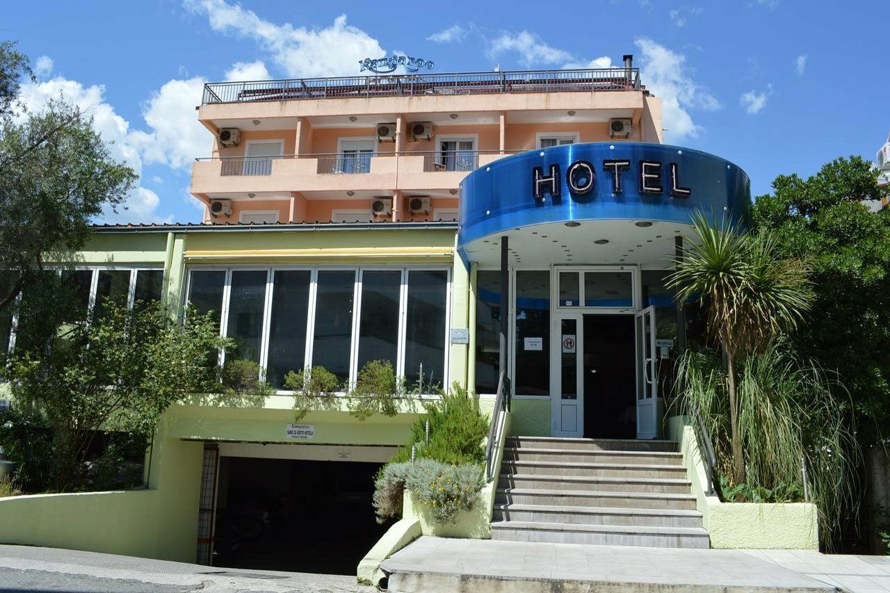 Hotel Kangaroo Budva Exterior photo